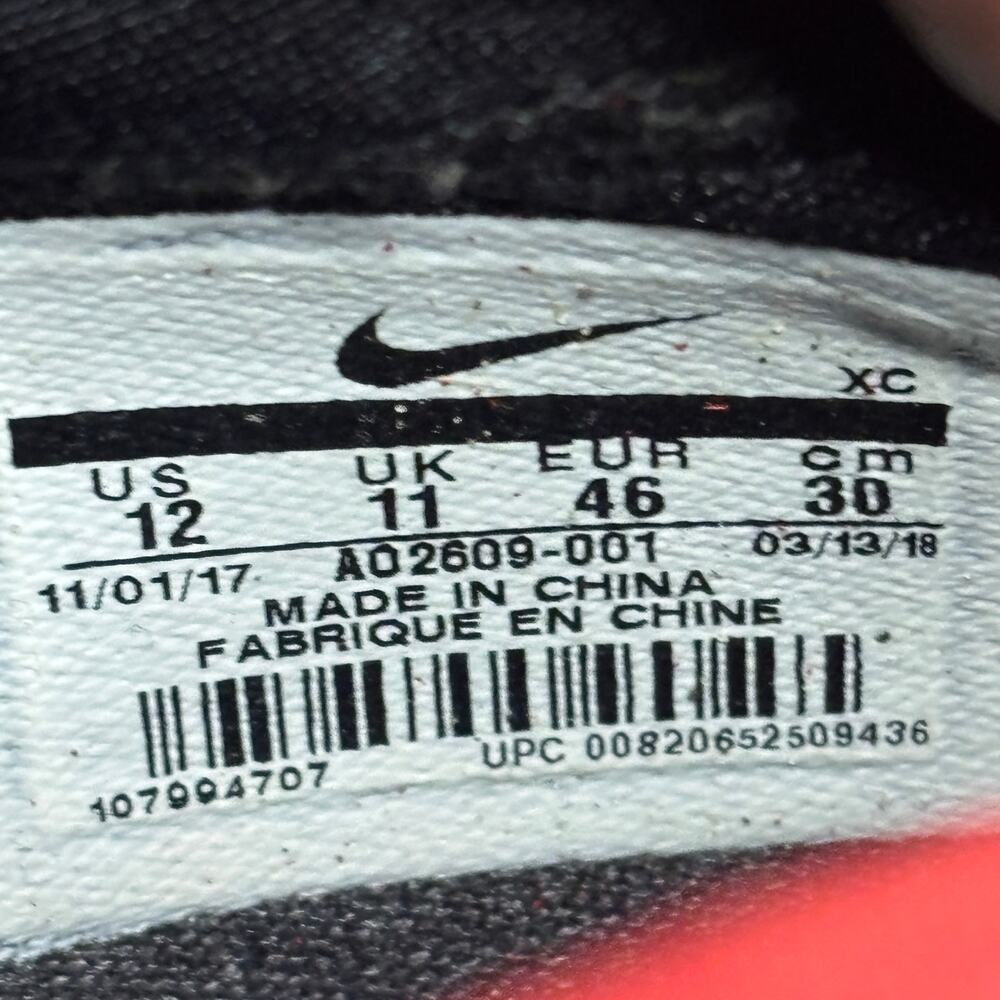 Nike LeBron Soldier 12 Bred US 12 Black Red Sneakers Athletic Shoes AO2609-001 - Picture 10 of 11